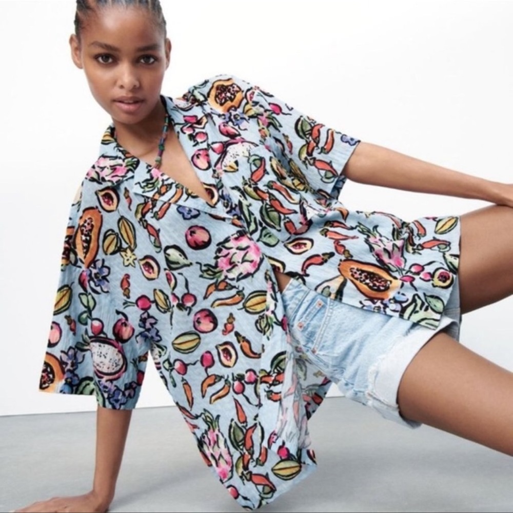 Zara oversized tropical fruit button down shirt short sleeves size Small BNWT